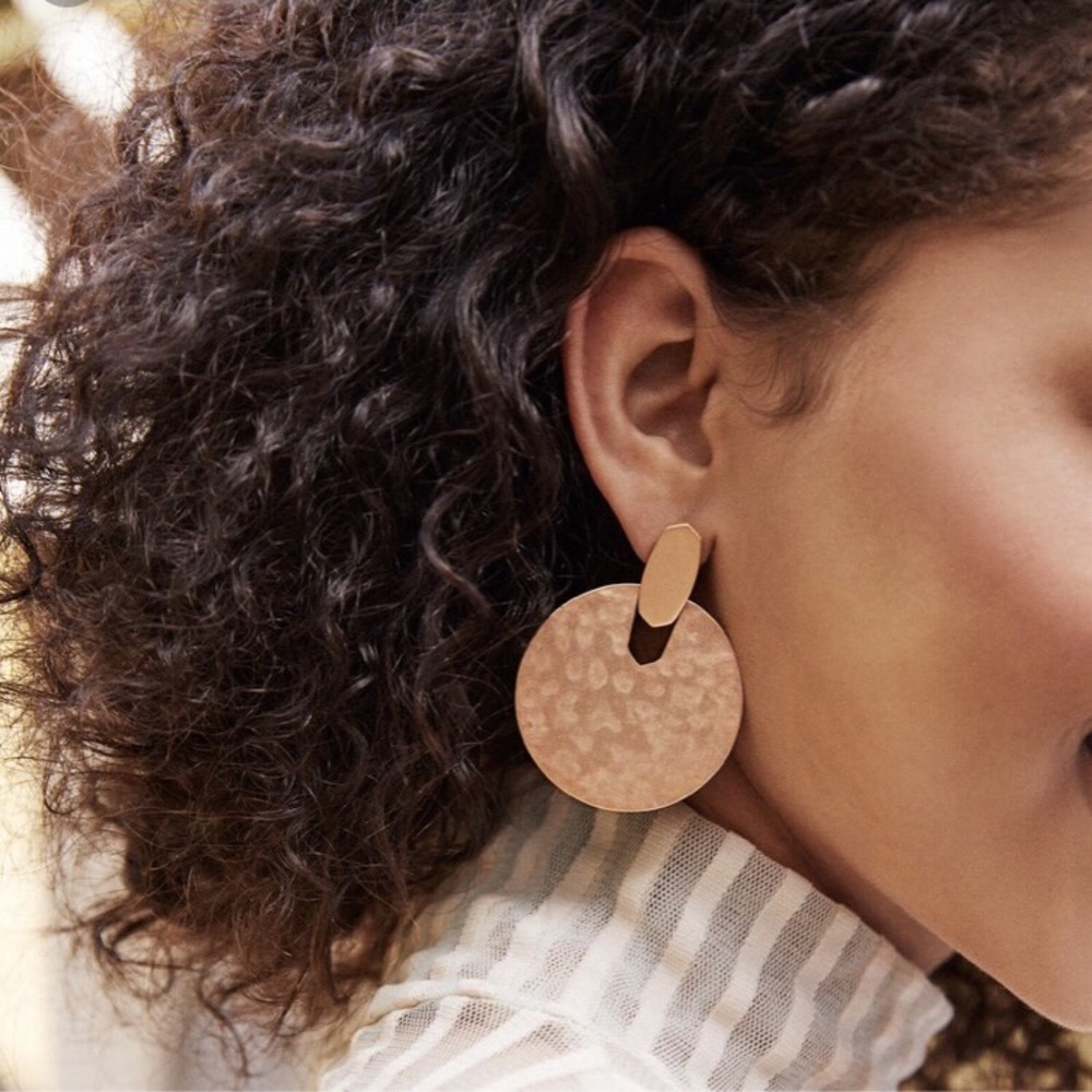 Kendra Scott Pink Didi Gold Statement Earrings - Picture 4 of 4